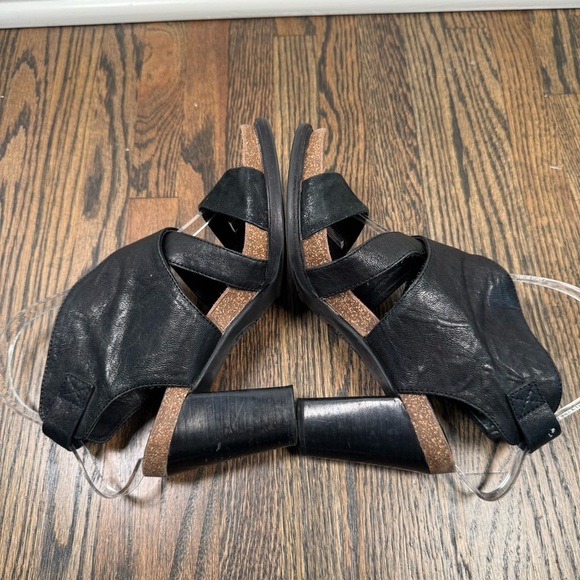 Sofft Christine Black Leather Strappy Heels size 6.5 - Picture 6 of 8